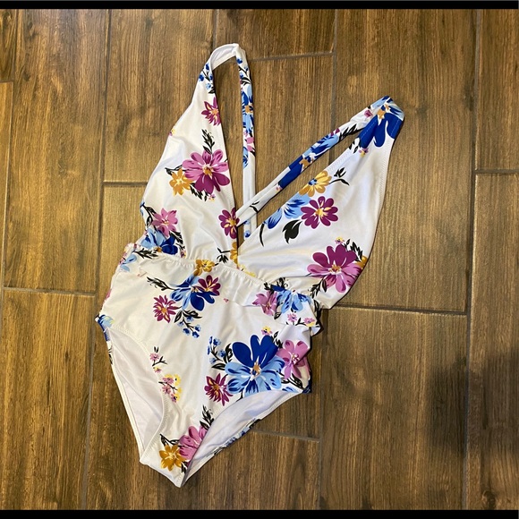 Cupshe Other - NWT “Cupshe” swimsuit